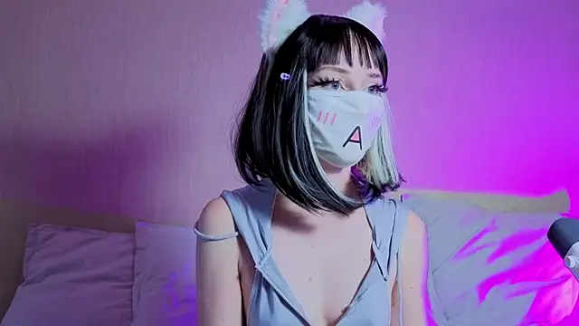 Chat soba uživo modela LunaNyanmi
