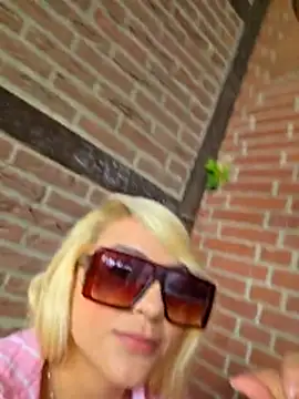 Sala de chat ao vivo de SilvyDiamond