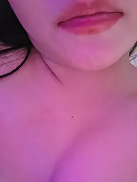 GUGU11211 Live Chatrum