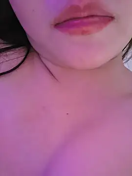 GUGU11211 Live Chatrum