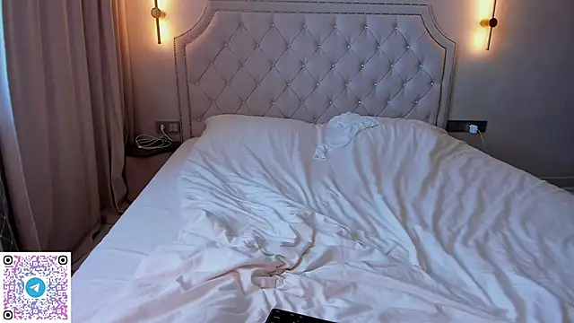 Lumin_a Cameră chat live