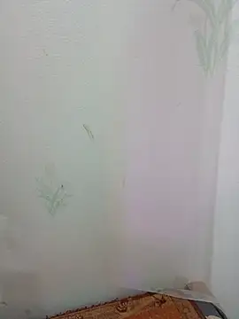 Luckyy29 Adlı Modelin Canlı Sohbet Odası