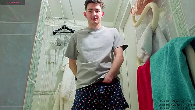 عرض كام jonhy_merlinn الجنسي المباشر