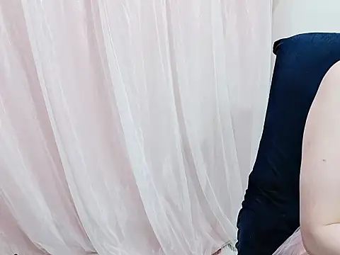 Živá chatovací místnost minami-yuiyui