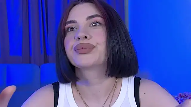 AdrianaToress чат на живо