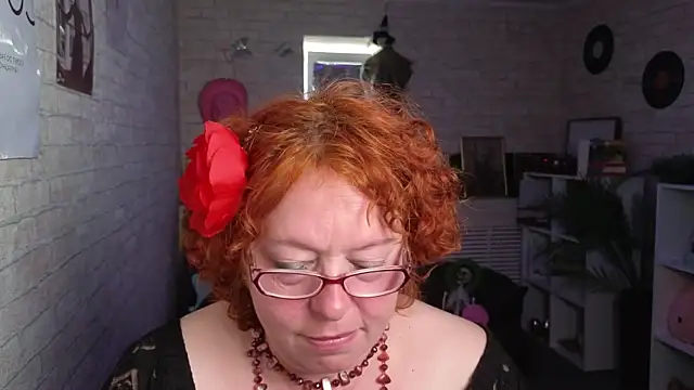 חדר צ'אט בשידור חי של Fara_Flutte