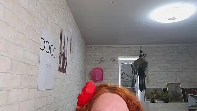Chat soba uživo modela Fara_Flutte
