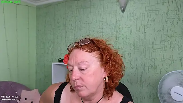 Fara_Flutte – live chatrum