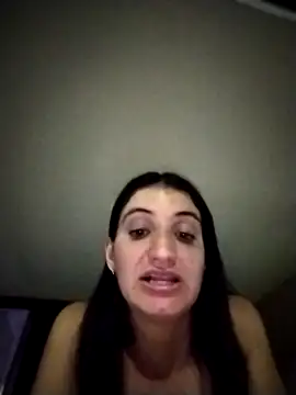 غرفة دردشة Emy-Ferrer المباشرة