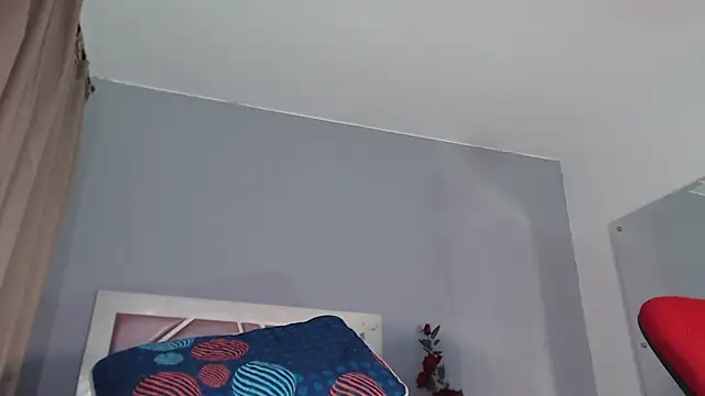 Chat soba uživo modela Celestte_w