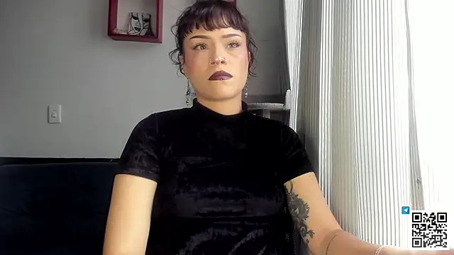 seijaku_ Adlı Modelin Canlı Sohbet Odası