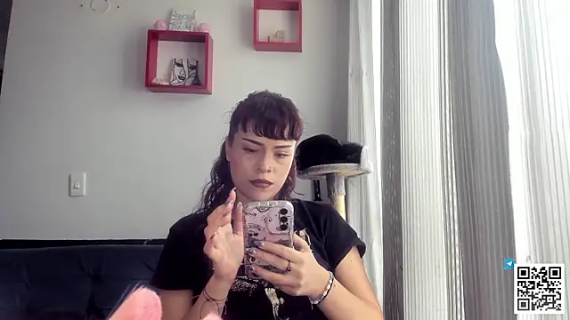 Sala de chat en directo de seijaku_