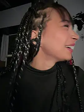 Sasha-firee's Live Chat Room
