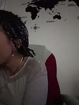 Sasha-firee Adlı Modelin Canlı Sohbet Odası