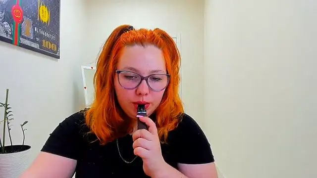 Aillia-Rous Cameră chat live