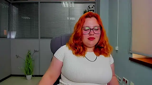 Sala de chat ao vivo de Aillia-Rous