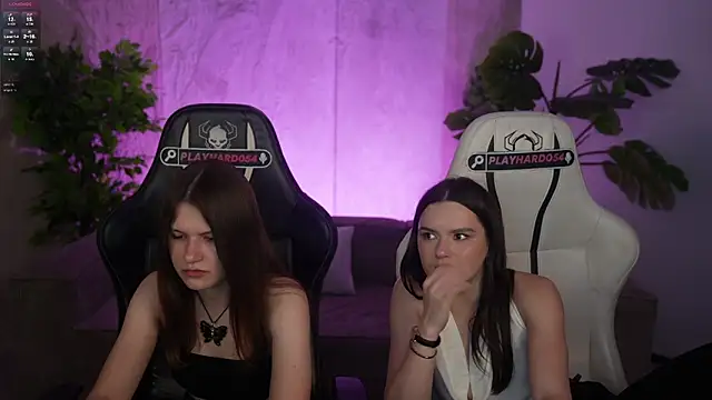 Sala de chat en directo de AriaAstra