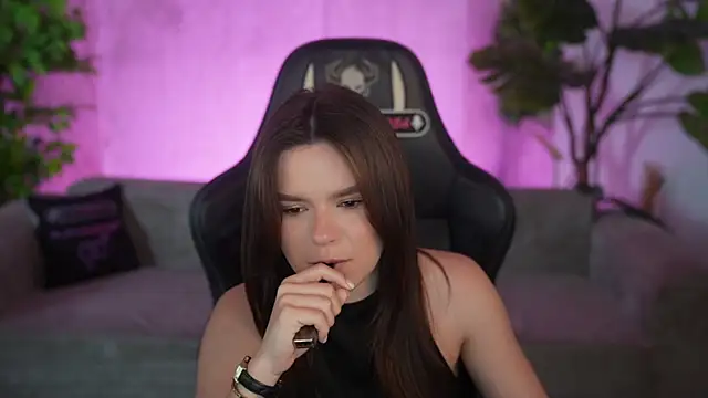 AriaAstran Live chat-huone
