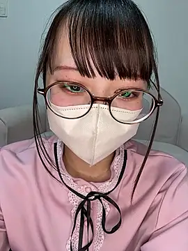 Chat soba uživo modela Merochi_o0