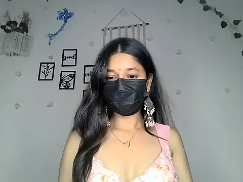 HOT_SNEHA4 Adlı Modelin Canlı Sohbet Odası