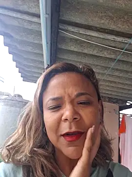 Sala de chat ao vivo de Yagodit