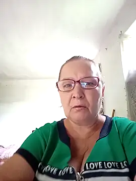 חדר צ'אט בשידור חי של IngaLuna48