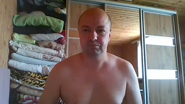Luceriusbigass webkamerás műsora