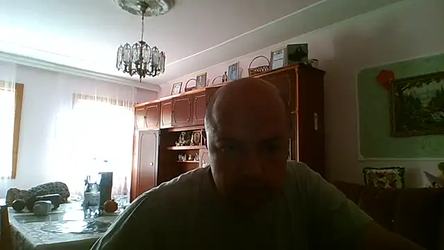 Pokazy przed seks kamerką na żywo – Luceriusbigass