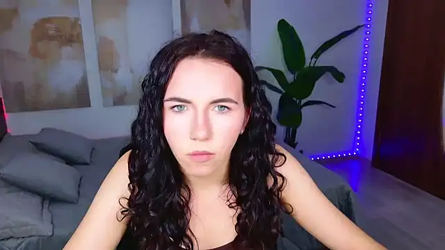 Chat soba uživo modela TriciaSpring