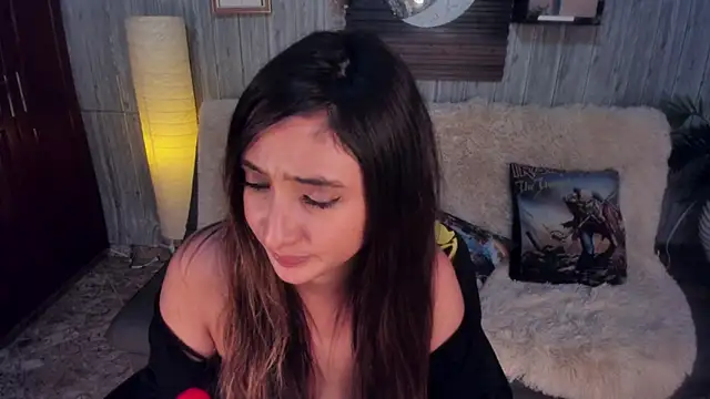 Alucarda666 Adlı Modelin Canlı Sohbet Odası