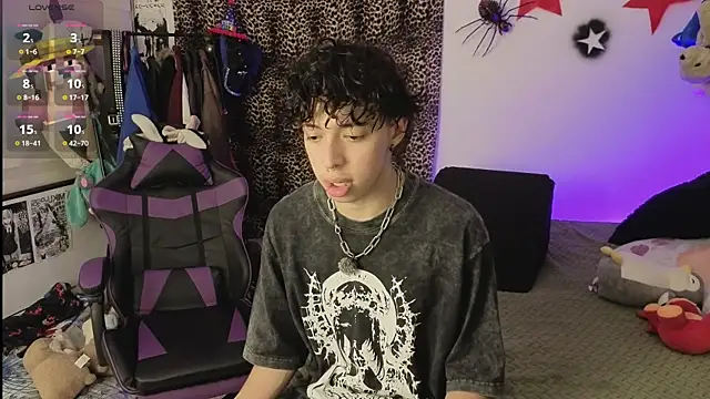 Otter_Moon Live Sex Cam-Show