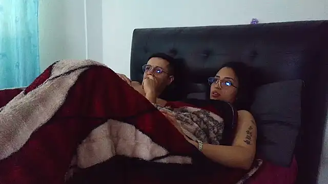 max_and_lilu2 Adlı Modelin Canlı Sohbet Odası