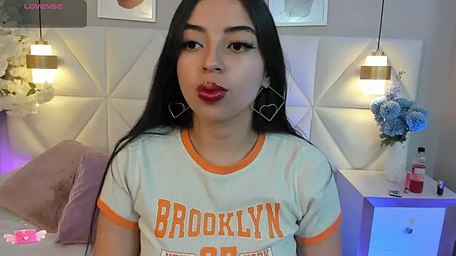 Melody__blake Adlı Modelin Canlı Sohbet Odası