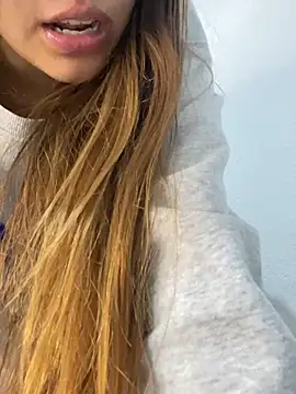 Ambar_Zaf Adlı Modelin Canlı Sohbet Odası