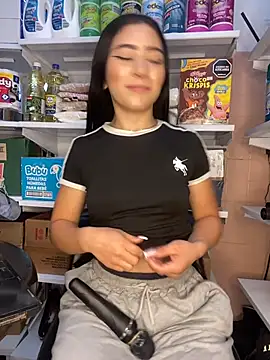 Pokój czatu na żywo – AMBERBUNNY_