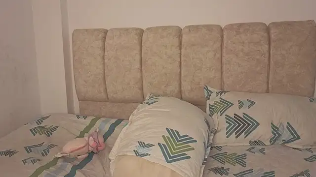 IsaYourDolly 现场 聊天室
