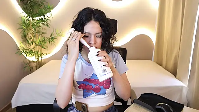 Chatroom en direct de dolcee__