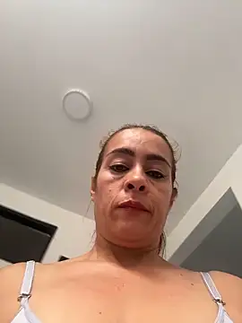 Natigoonzalezn Live chat-huone