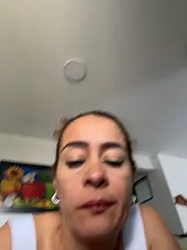 Natigoonzalezn Live chat-huone