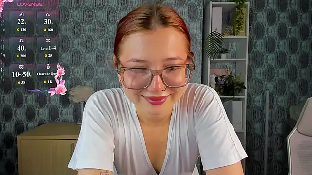 Chat soba uživo modela Lessi_Panic