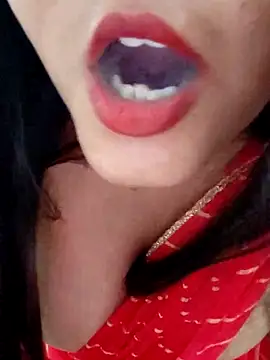 غرفة دردشة Aysha_69 المباشرة