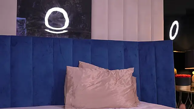 ChloeSin's Live Chat Room