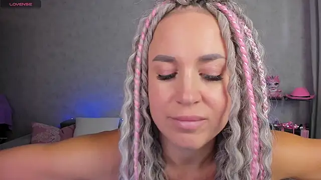 Živá chatovací místnost Fire__Dancer