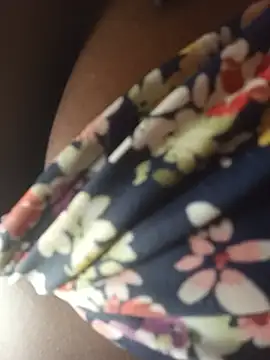 Sexybbi Adlı Modelin Canlı Sohbet Odası