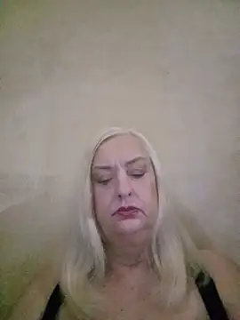 Julia20X Live Chatraum