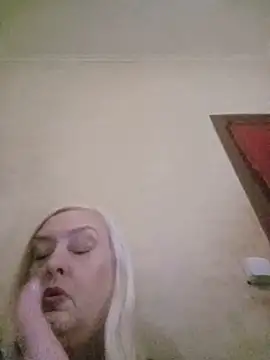 Chat ao vivo de Julia20X