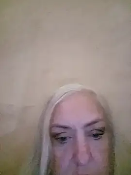 Živá chatovací místnost Julia20X