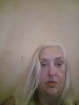 Julia20X – live chatrum