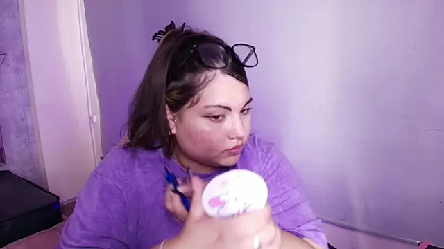 Dreamboo__ Adlı Modelin Canlı Sohbet Odası