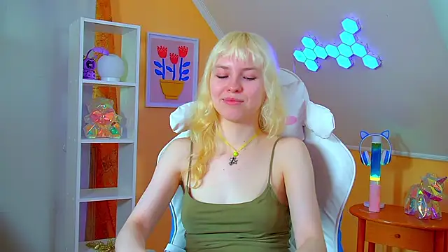 חדר צ'אט בשידור חי של HannahHollis